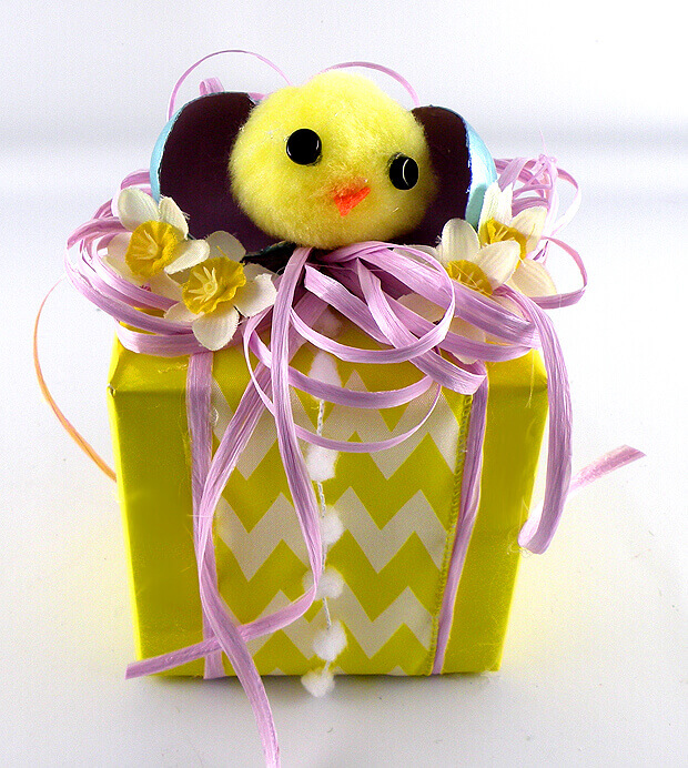 Gina Tepper - Easter Chicks Gift Wrapping 15