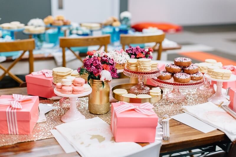 Jenny Cookies Workshop Tables - Pink & Gold